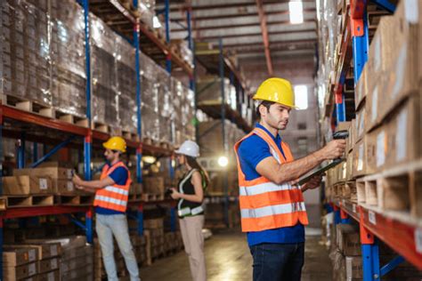 many jobs are available in wholesale distributors